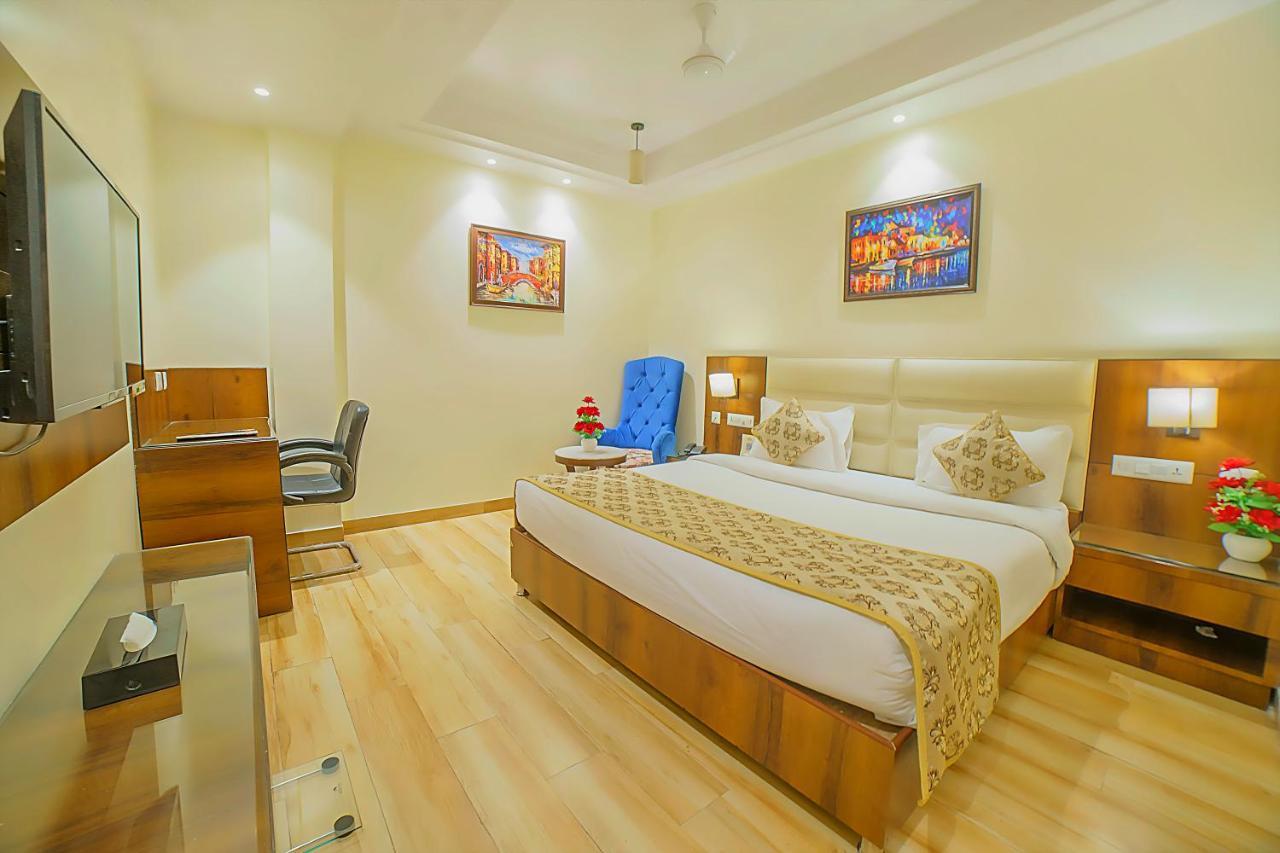 Hotel Hira Inn-10Mins From Railway Station & Bus Station Prayagraj Exterior foto